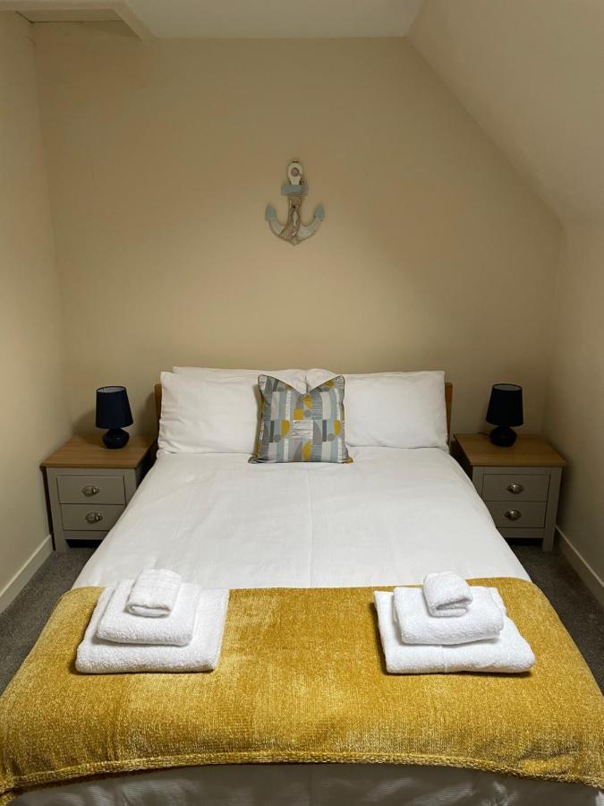 2 Bedroom Flat In Stornoway Town Centre Екстериор снимка
